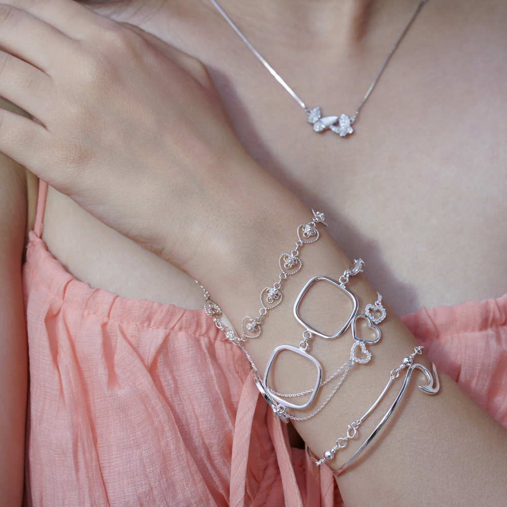 Bracelet