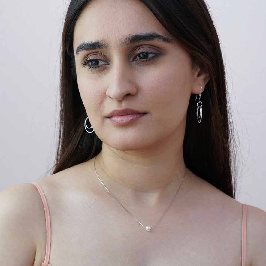 Single Pearl Necklace