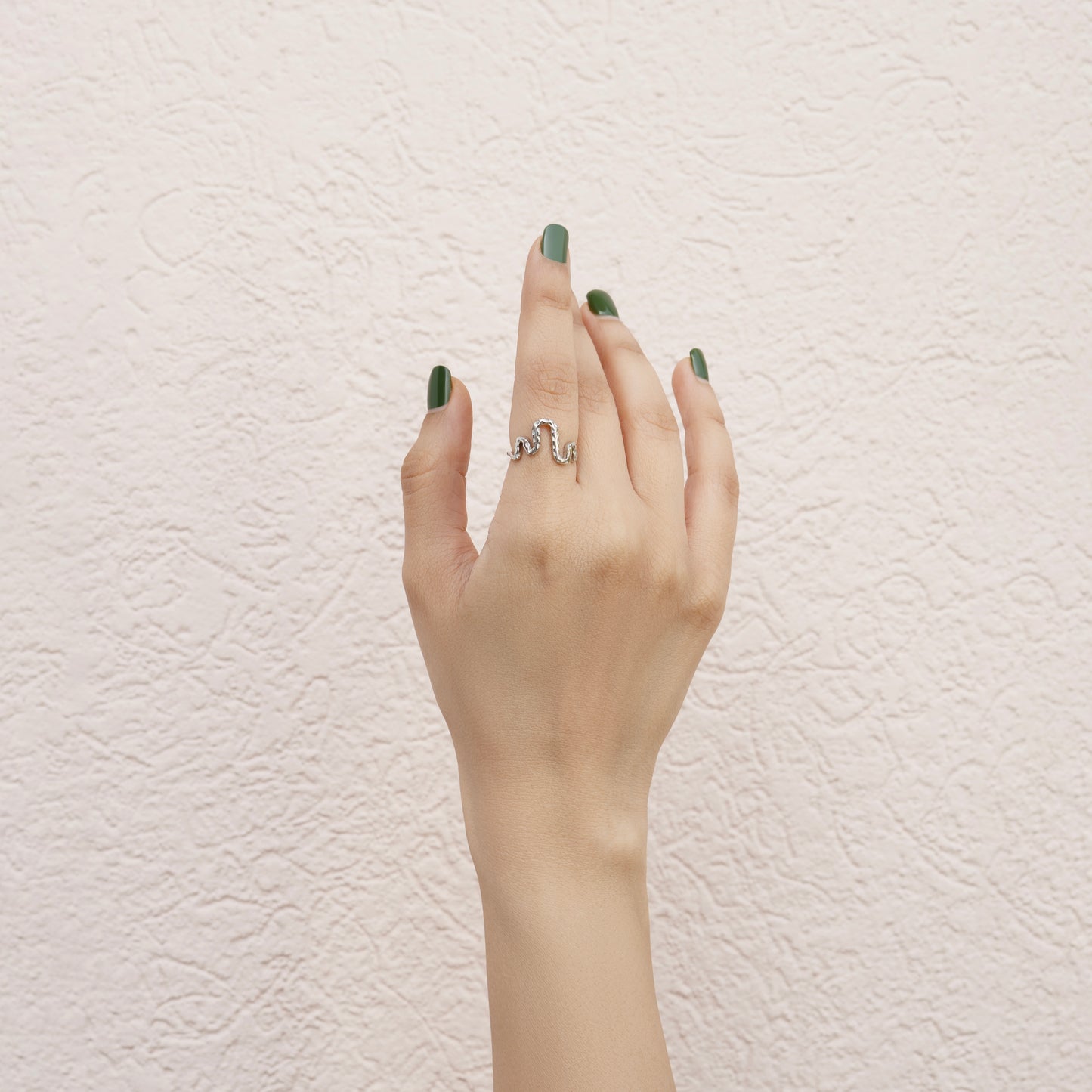 Wavy Adjustable ring