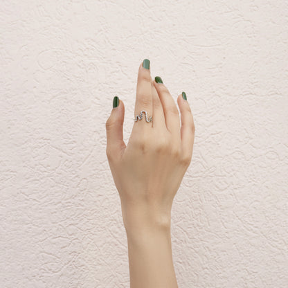 Wavy Adjustable ring