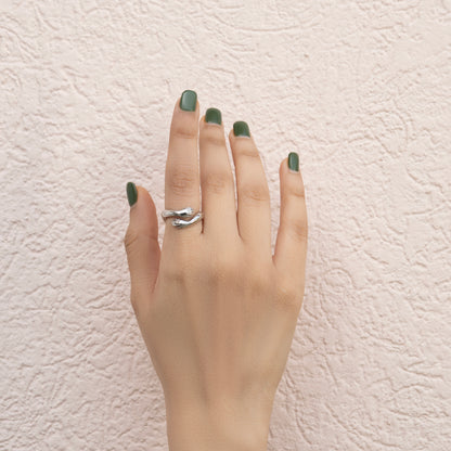 Hug Adjustable Ring